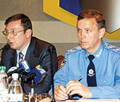 Міністр Луценко дав генерал-майору Максимову місяць на виправлення ситуації